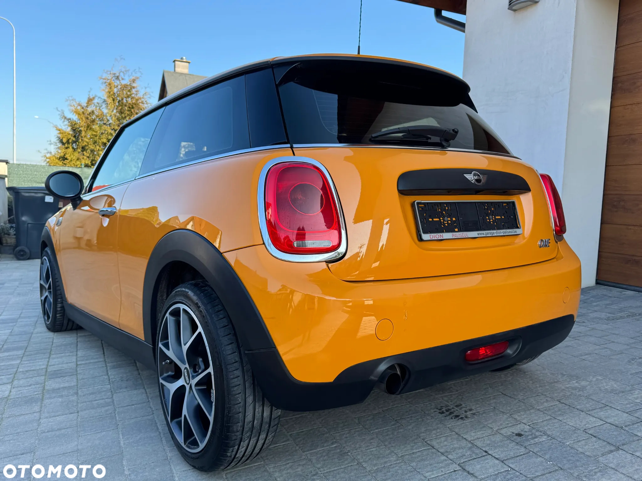MINI ONE - 5