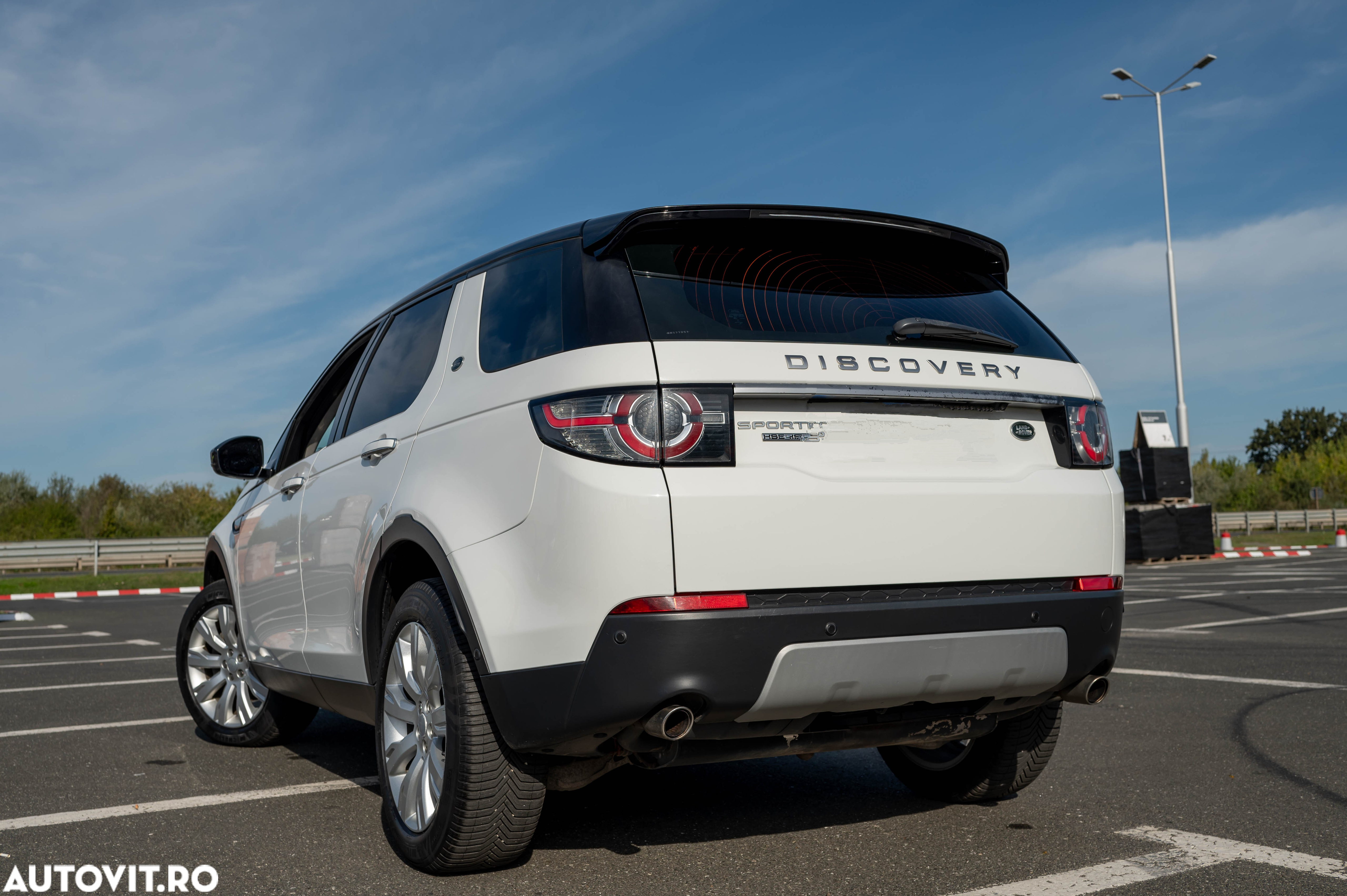 Land Rover Discovery Sport 2.0 l TD4 HSE Luxury Aut. - 10