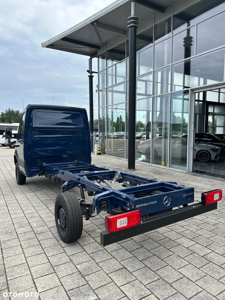Mercedes-Benz Sprinter - 8