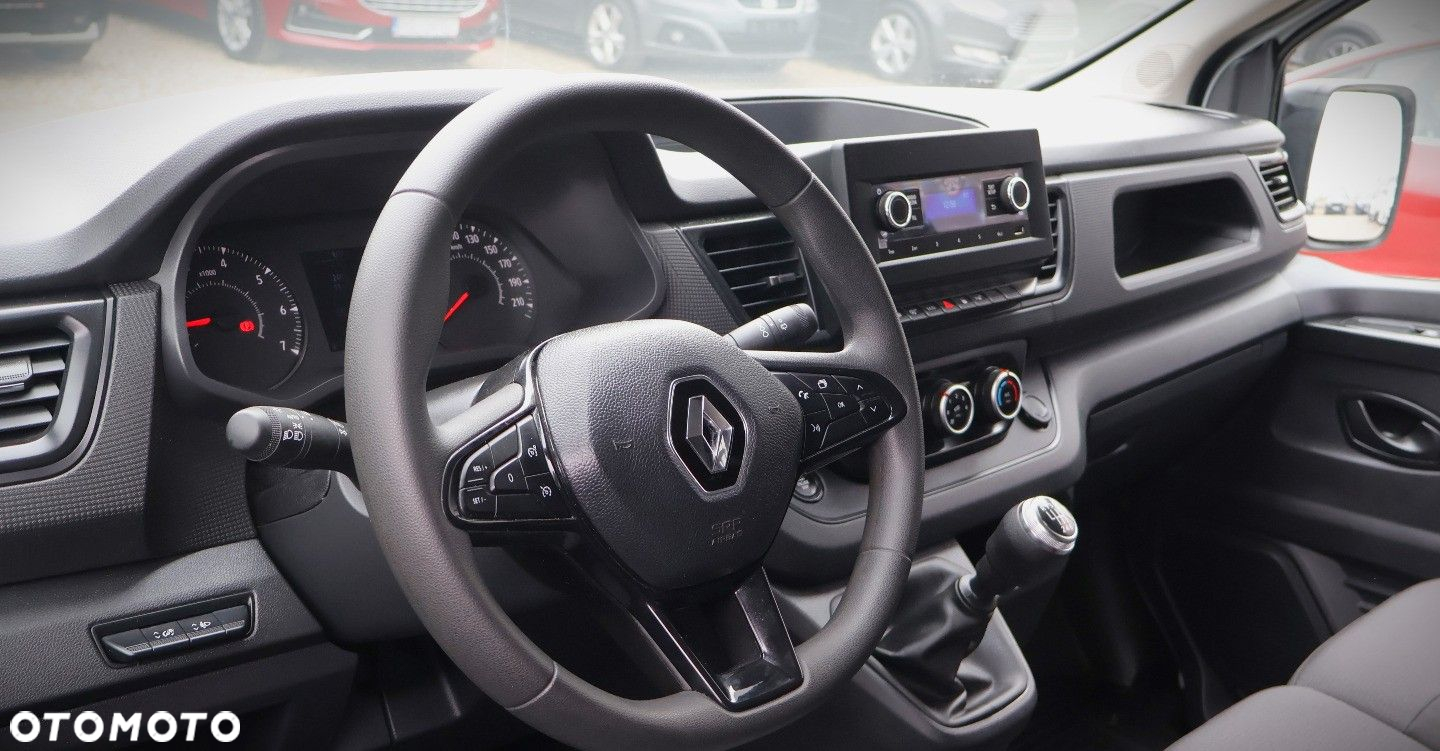 Renault Trafic - 12
