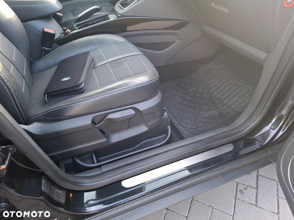 Ford Kuga 2.0 TDCi 4WD Titanium - 20