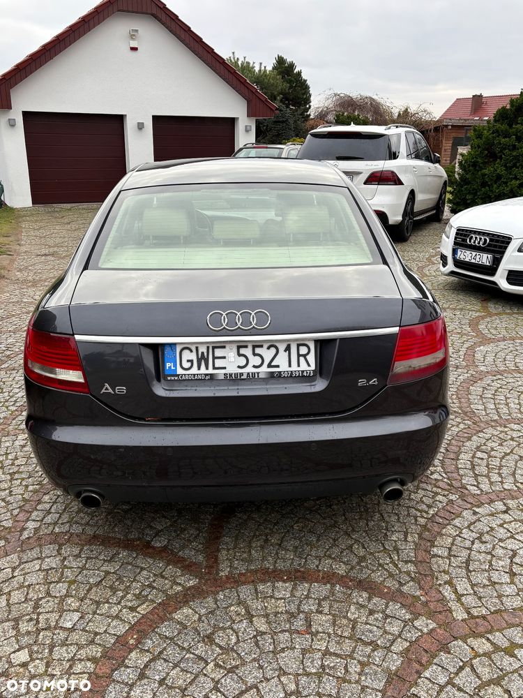 Audi A6 Limousine 2.4 - 10