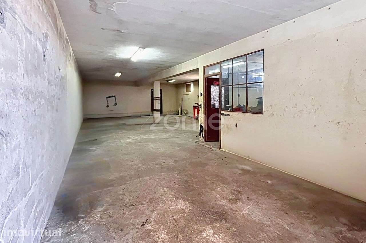 Armazém multifuncional com escritório em S. João do Campo - Grande imagem: 2/20