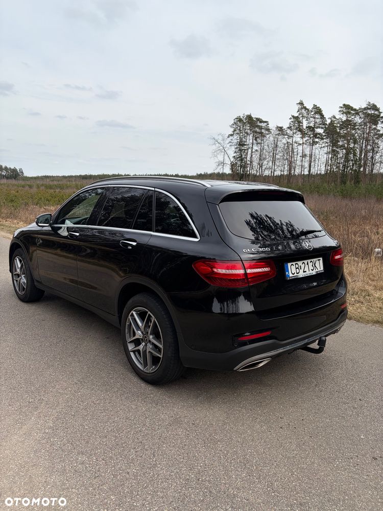 Mercedes-Benz GLC 300 4Matic 9G-TRONIC - 4