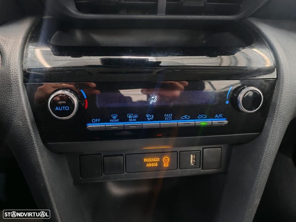 Toyota Yaris Cross 1.5 HDF Comfort Plus - 25