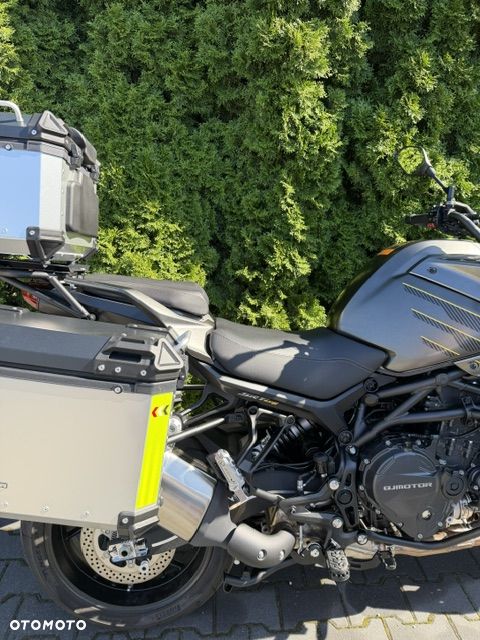 QJMOTOR 900 S - 5