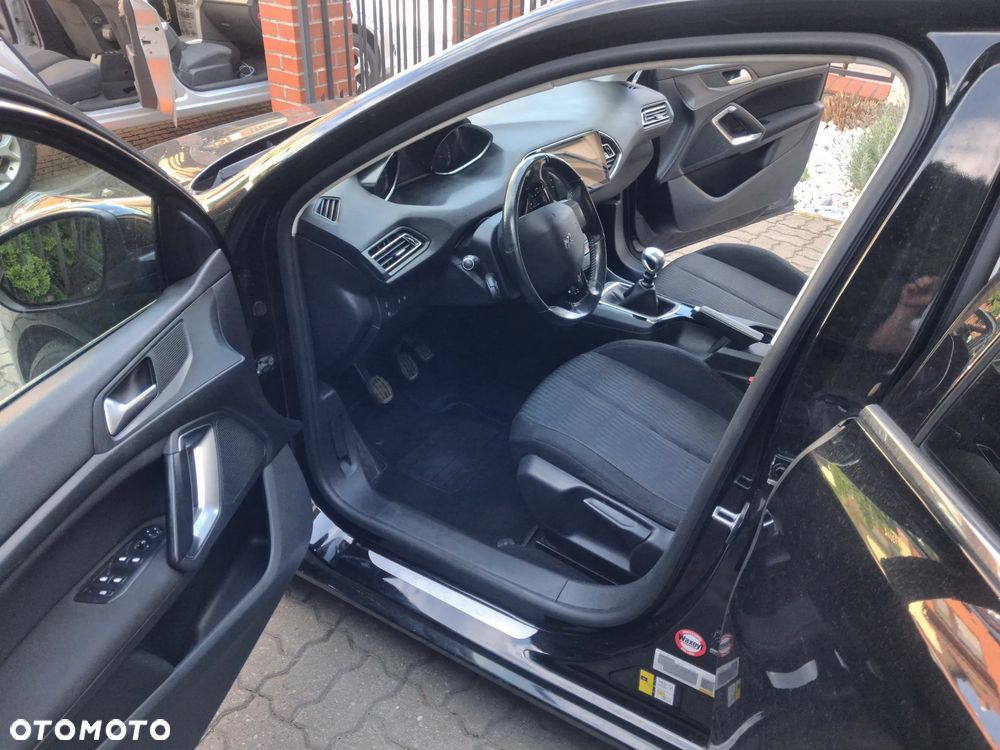 Peugeot 308 1.6 BlueHDi Allure S&S - 7
