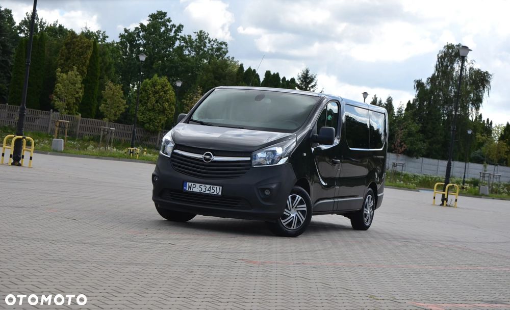 Opel Vivaro - 1