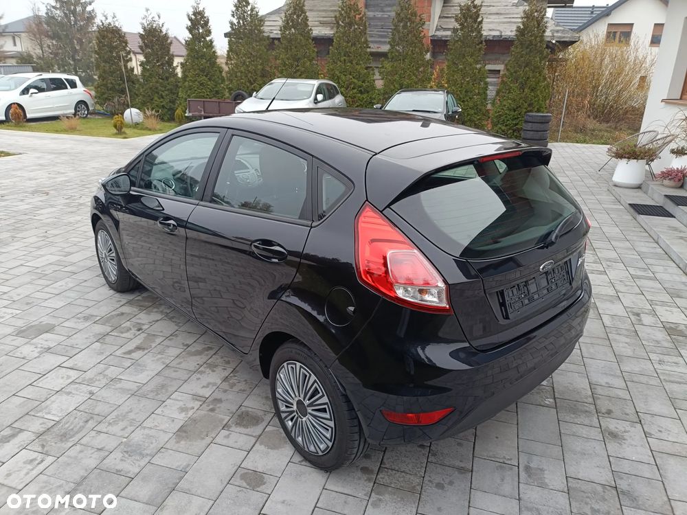 Ford Fiesta - 10