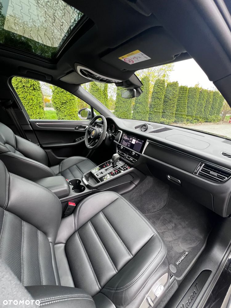 Porsche Macan T - 24