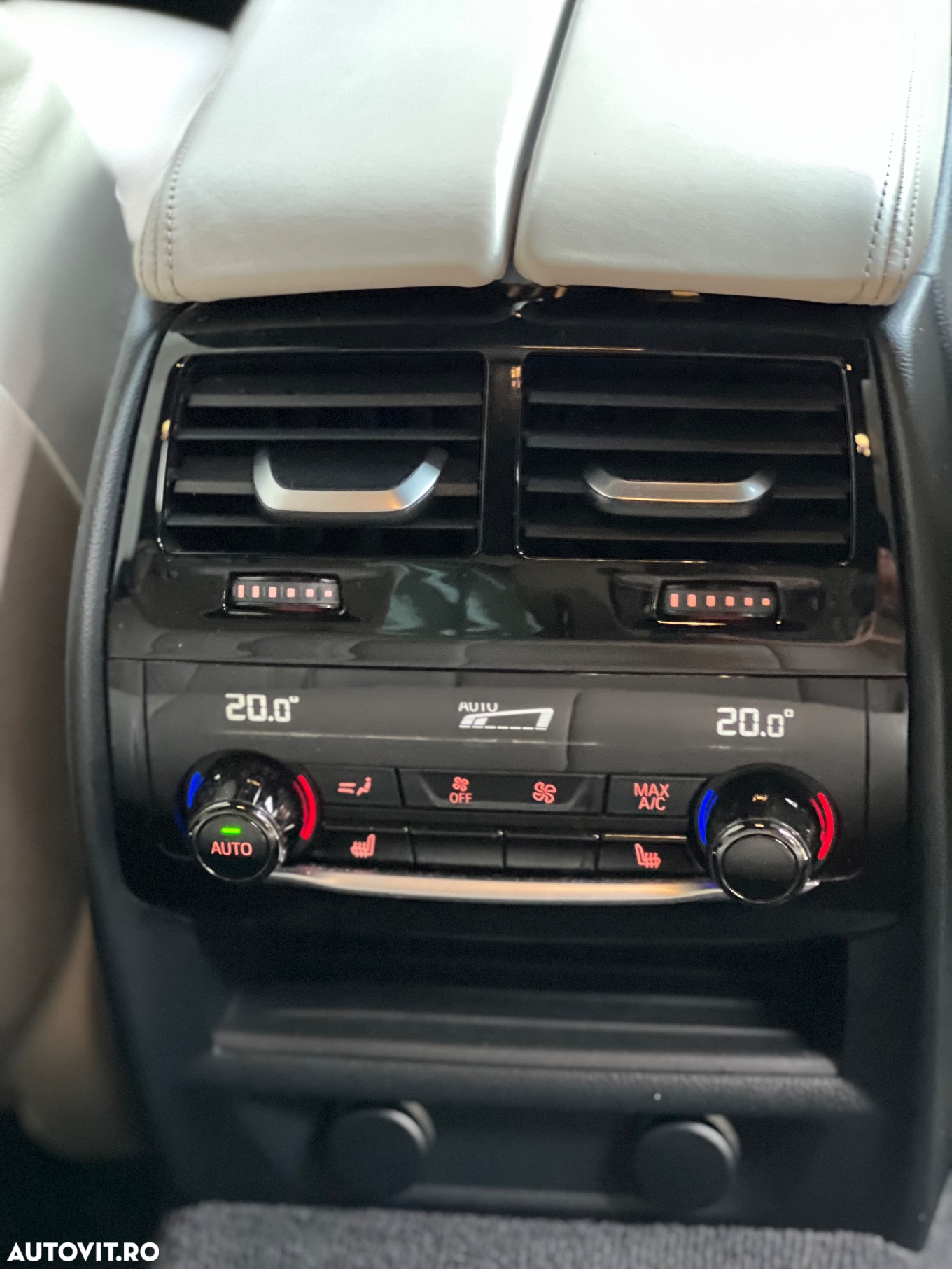 BMW Seria 5 550i xDrive - 21