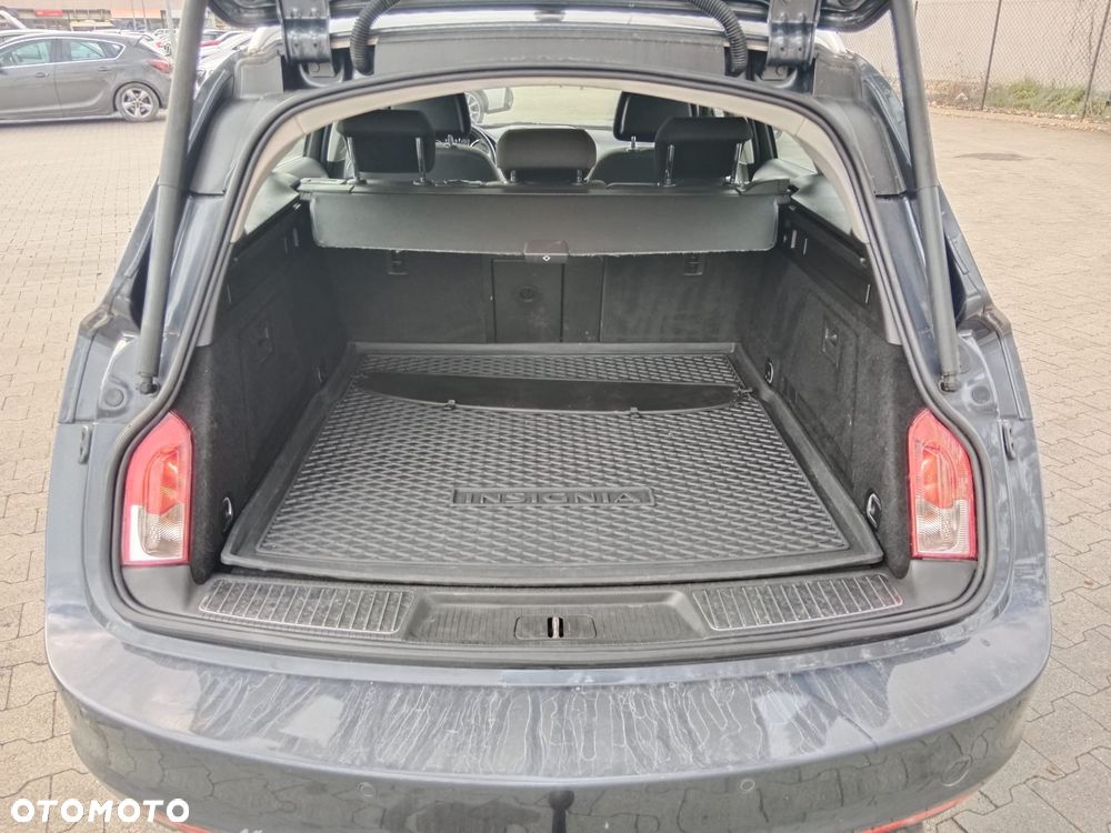 Opel Insignia 1.6 T Cosmo - 11