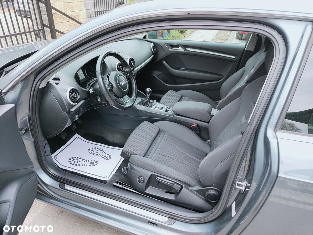 Audi A3 3-drzwiowe 1.4 TFSI S line Sportpaket - 6
