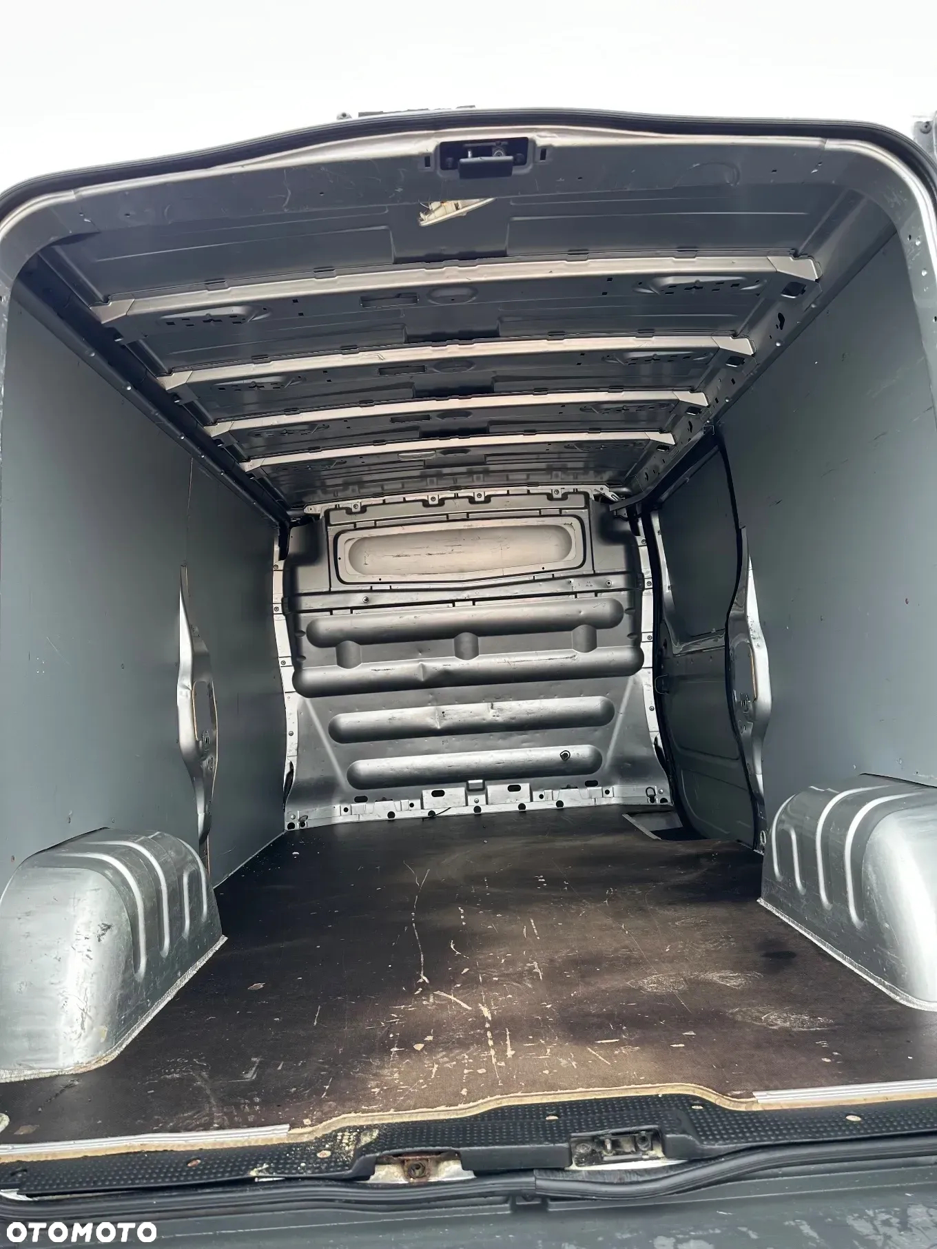 Opel Vivaro - 18