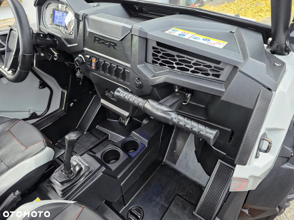 Polaris RZR - 19