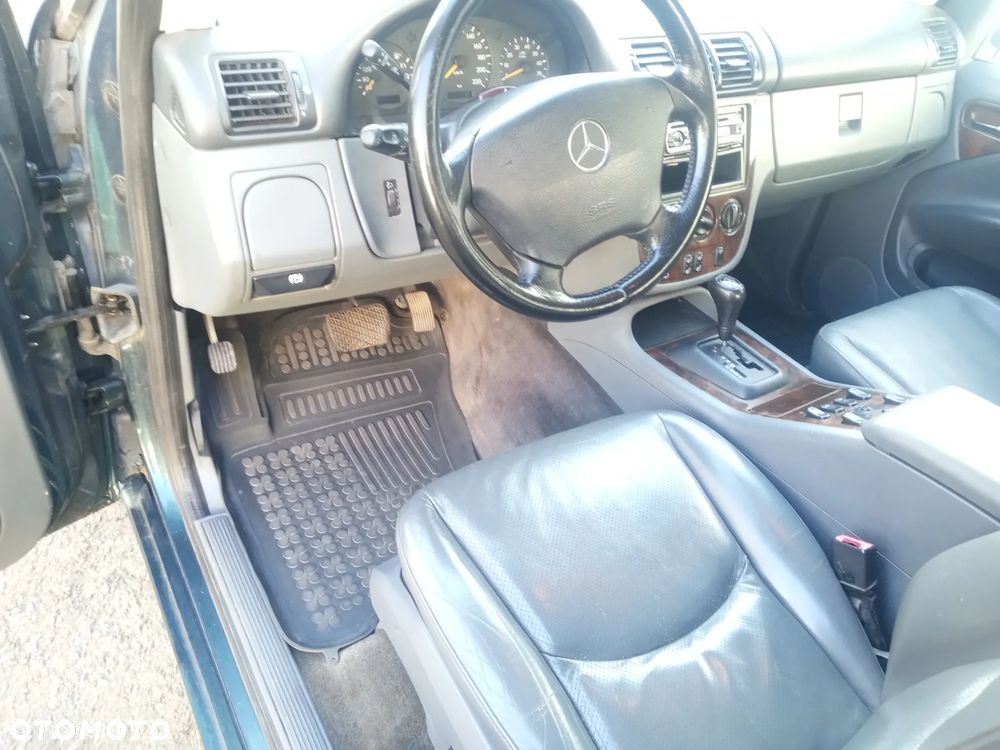Mercedes-Benz ML 320 - 16