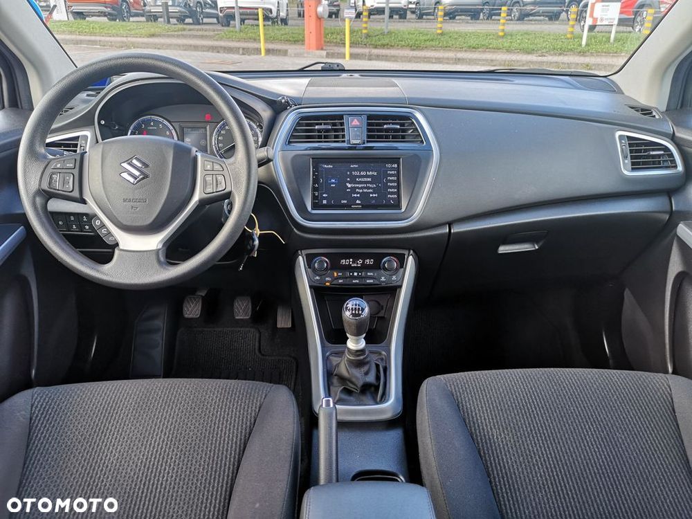 Suzuki SX4 S-Cross - 17