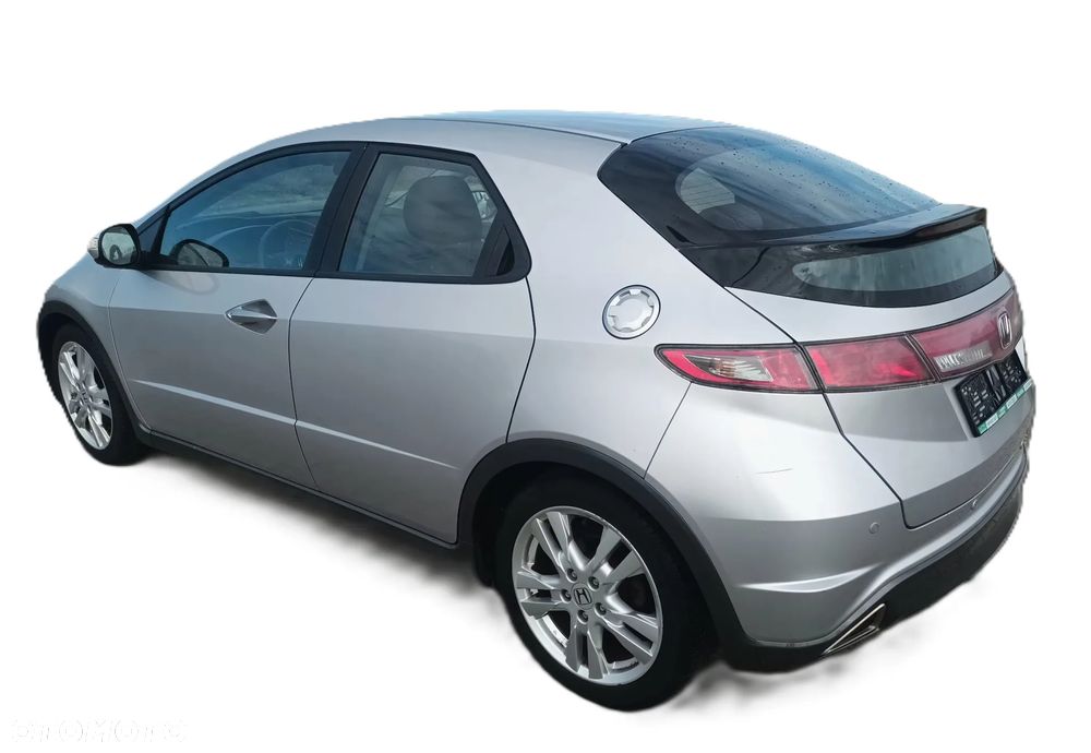 Honda Accord 2.0 Elegance 50 Jahre Edition - 13