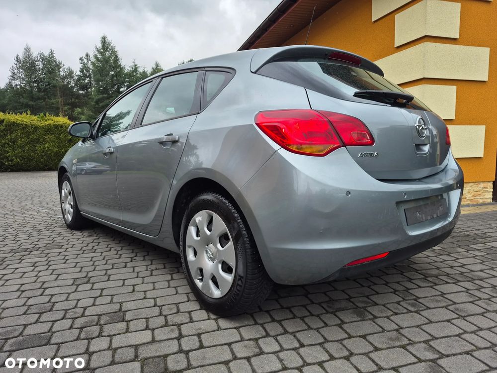 Opel Astra 1.6 Edition - 8