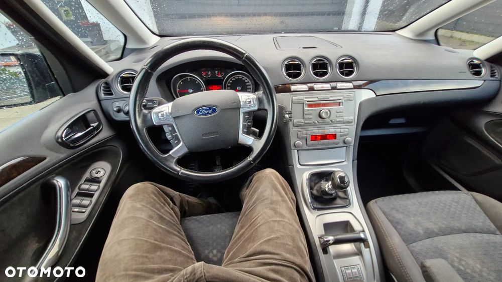 Ford Galaxy - 9