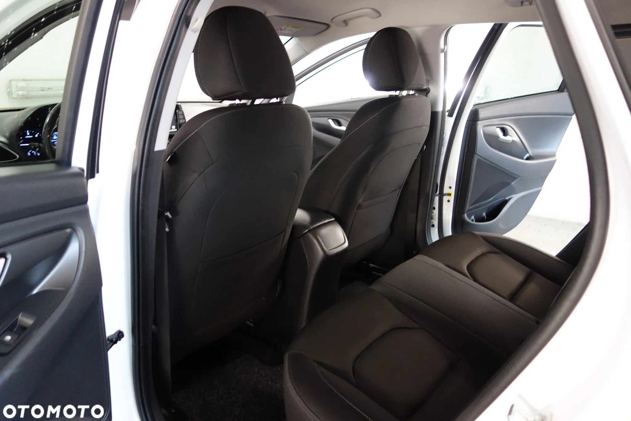 Hyundai i30 1.6 CRDi BlueDrive Classic - 18
