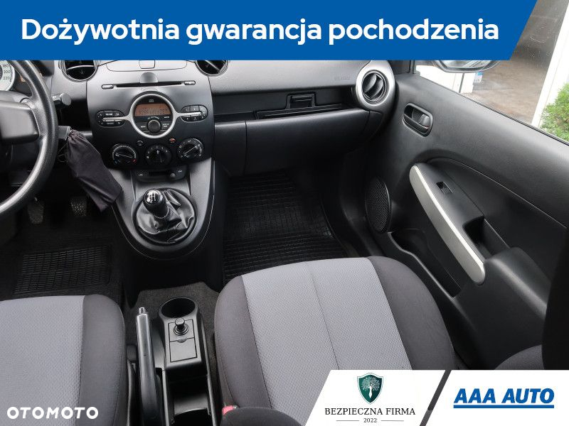 Mazda 2 - 9