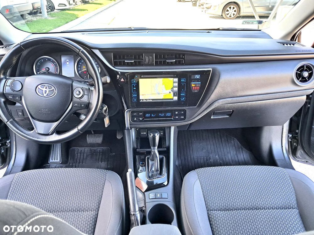 Toyota Corolla 1.6 Premium MS - 16