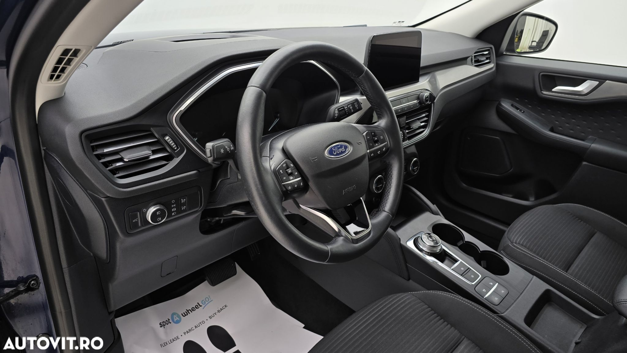 Ford Kuga - 13