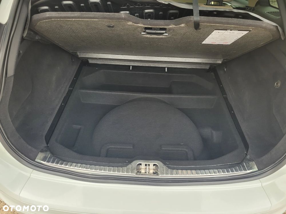 Volvo XC 60 T5 Geartronic Kinetic - 8