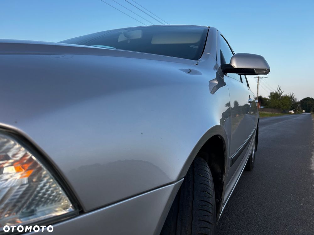 Skoda Octavia 1.6 FSI Ambiente - 15