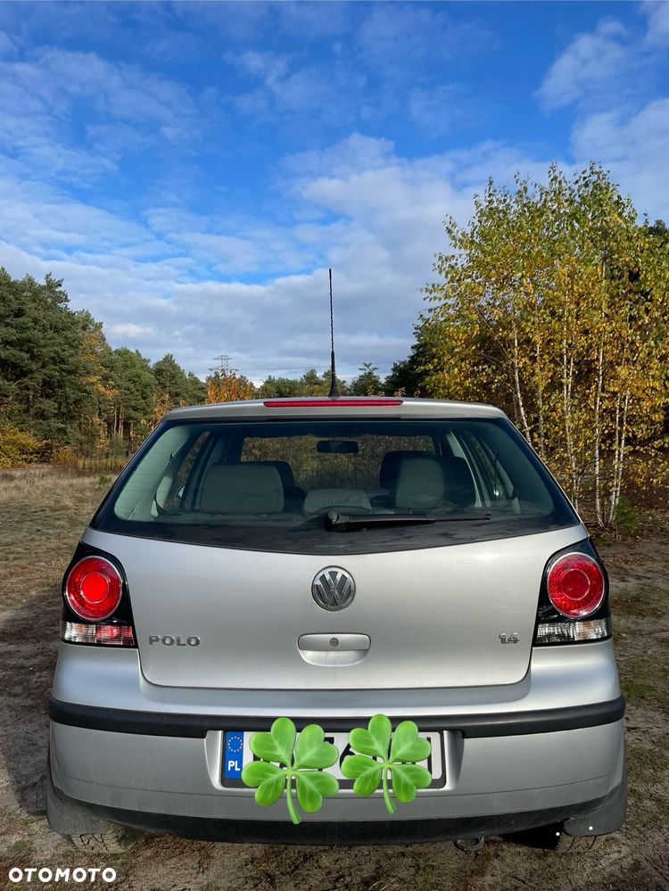 Volkswagen Polo 1.4 16V Trendline - 3