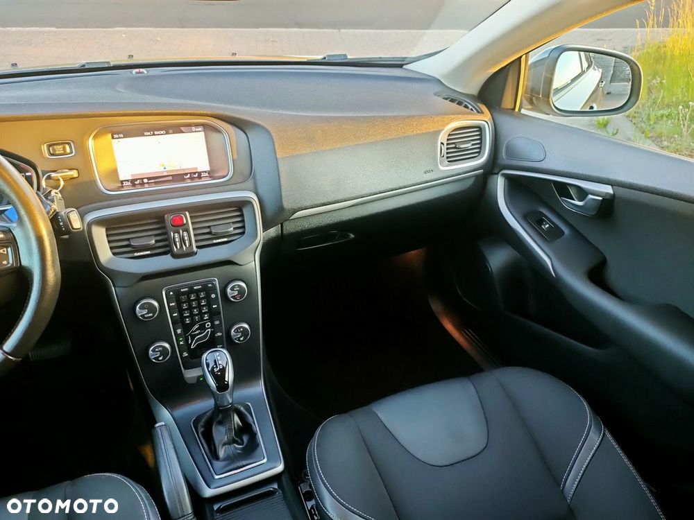 Volvo V40 D2 Drive-E SCR Momentum - 31