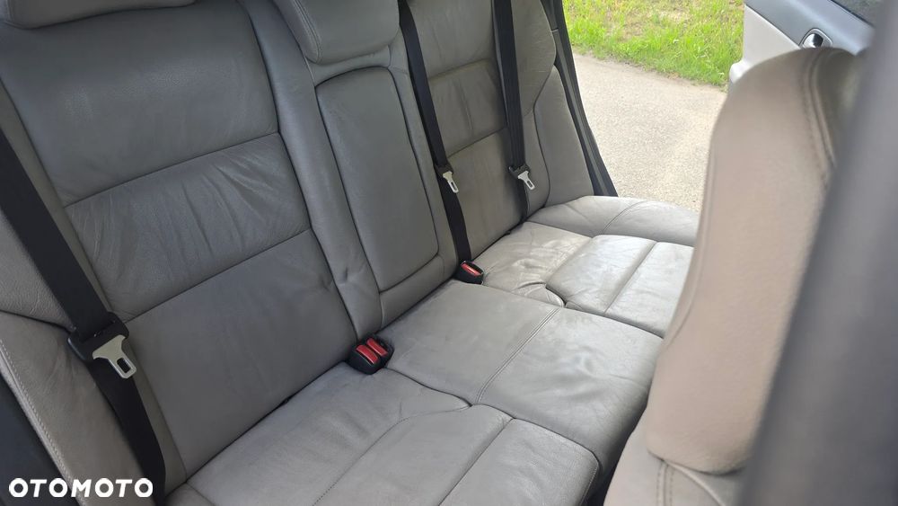 Volvo V50 1.6D Summum - 25