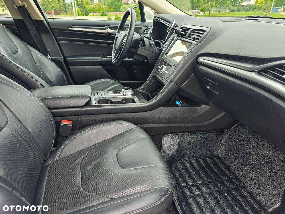 Ford Mondeo - 16