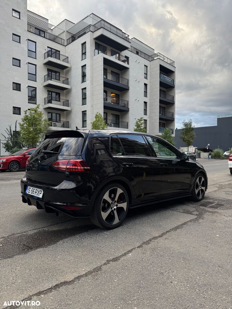 Volkswagen Golf 2.0 TSI BMT GTI Performance - 4