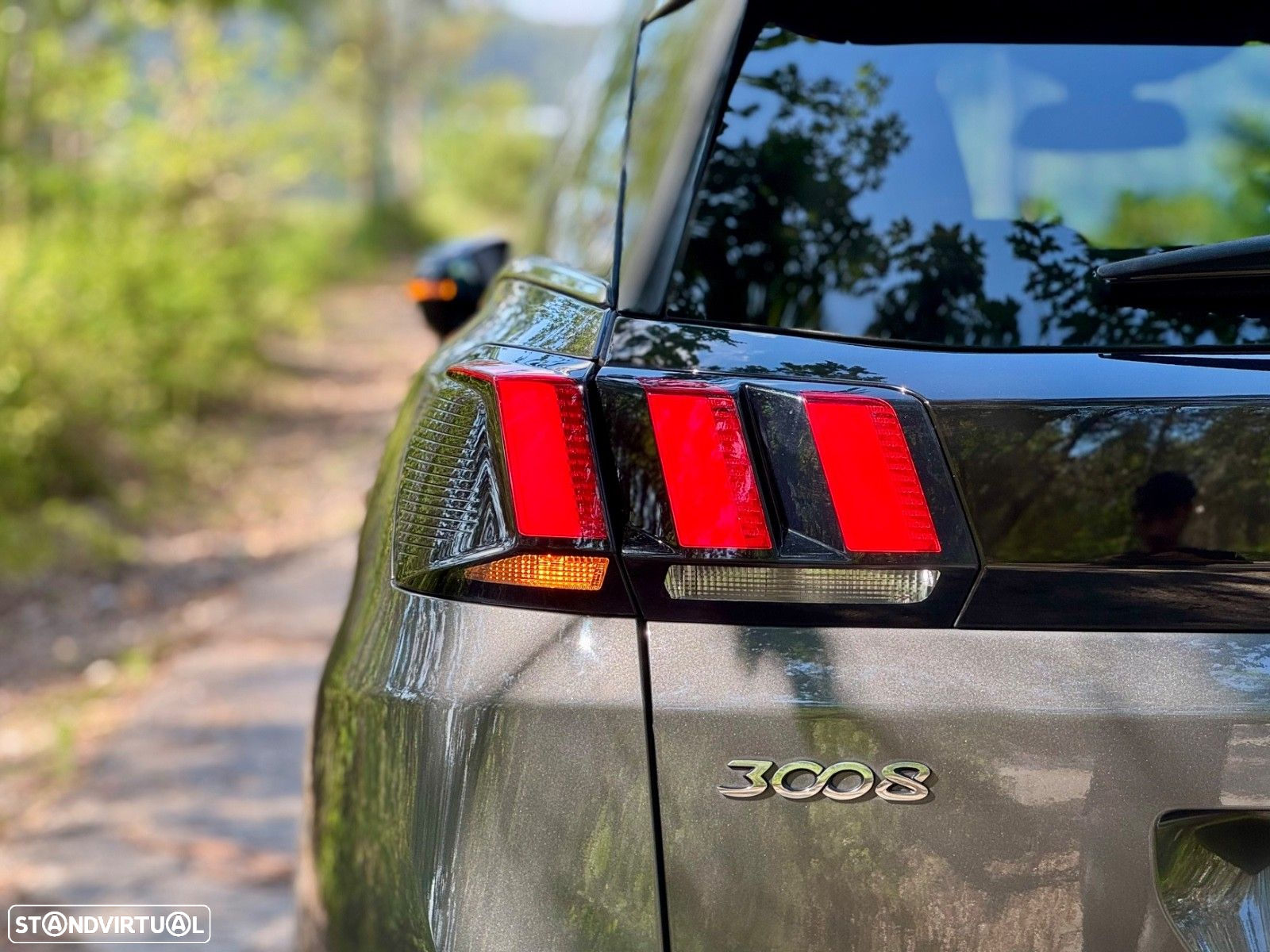 Peugeot 3008 1.6 BlueHDi GT Line Grip Control EAT6 - 44
