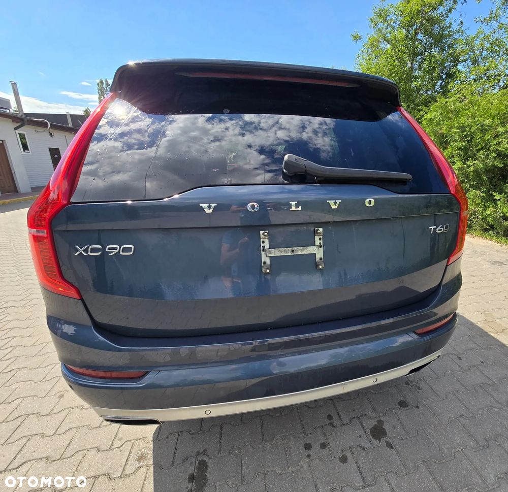 Volvo XC 90 T6 AWD Momentum - 10