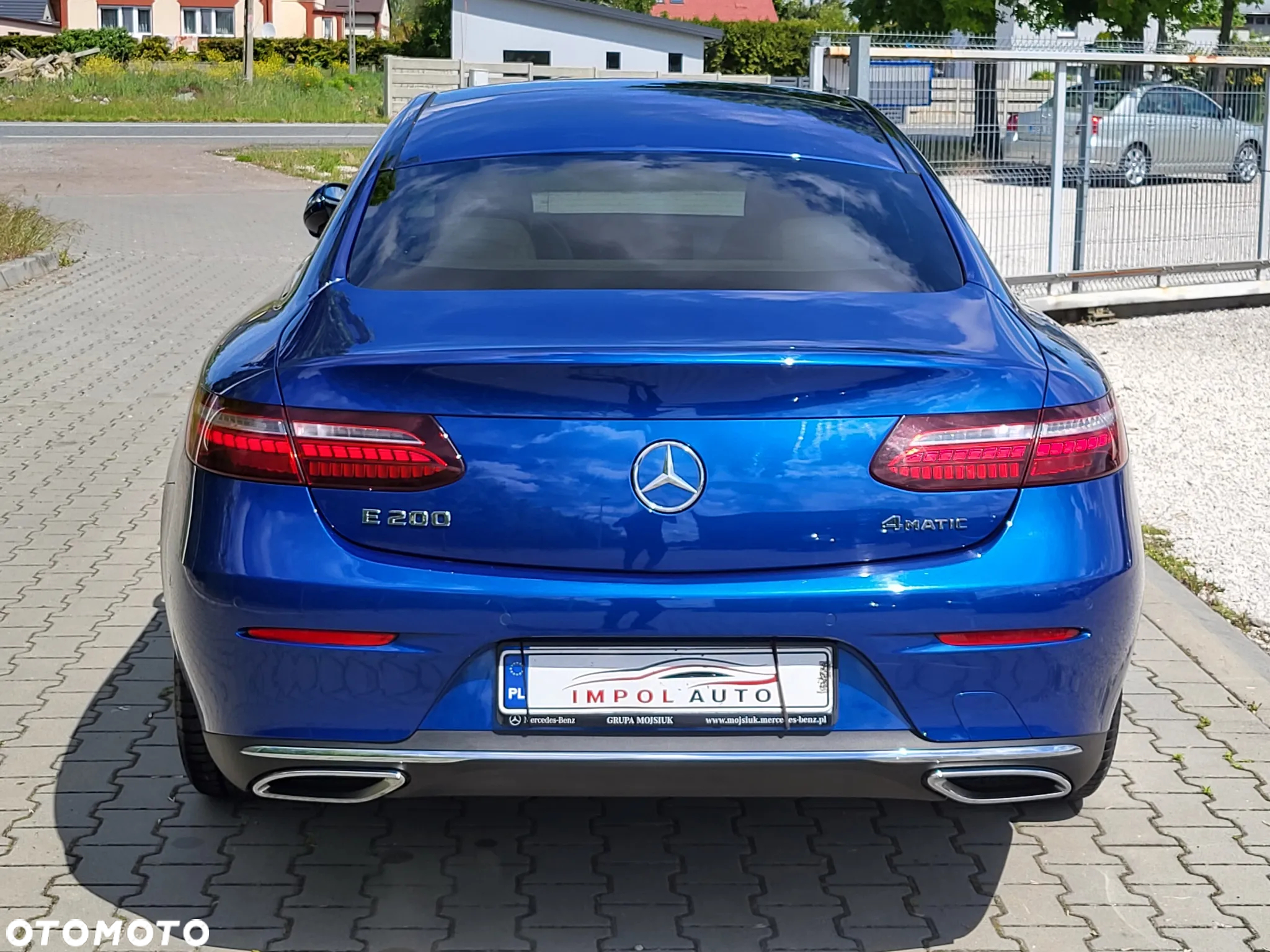 Mercedes-Benz Klasa E 200 Coupe 4-Matic 9G-TRONIC - 3