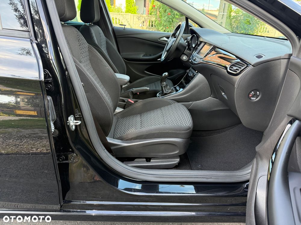 Opel Astra 1.4 Turbo Innovation - 19