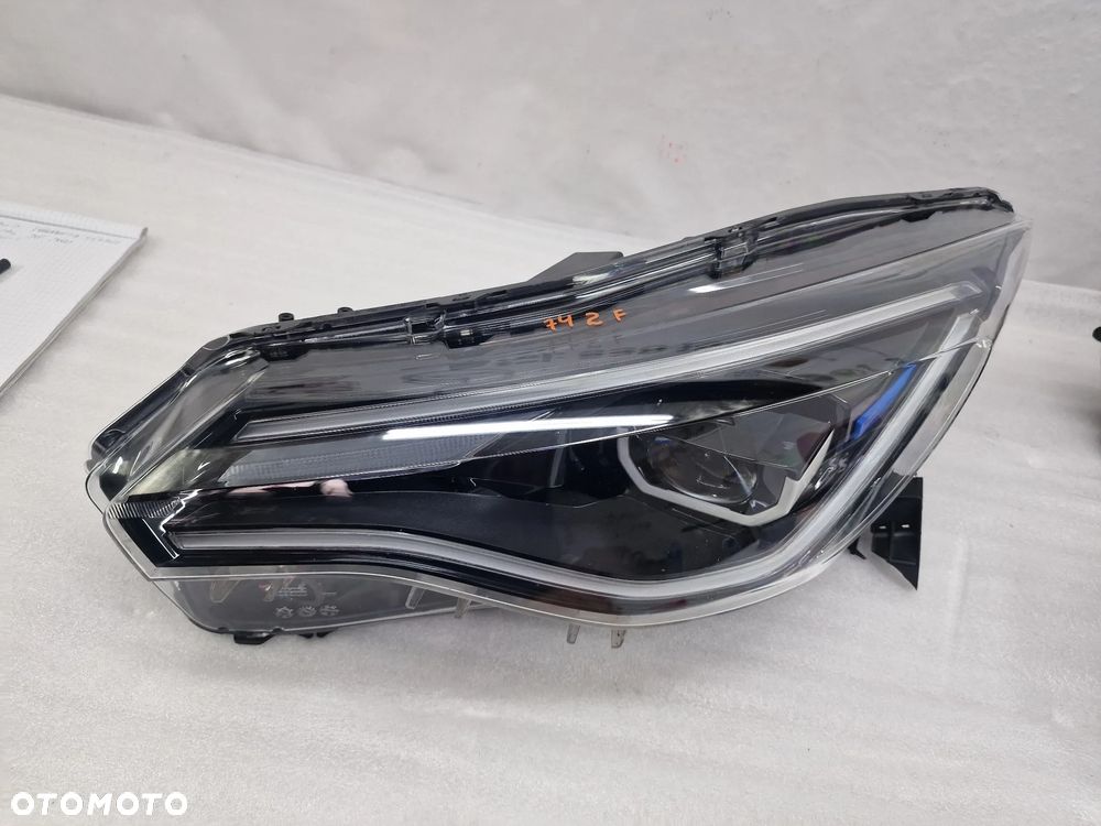 RENAULT ZOE LIFT LEWA / PRAWA LAMPA PRZEDNIA PRZÓD FULL LED PAKIET OŚMIU LAMP , NR 260100279R / 260102384R / 260609388R / 260602157R , NR AUKCJI LA742 - 28