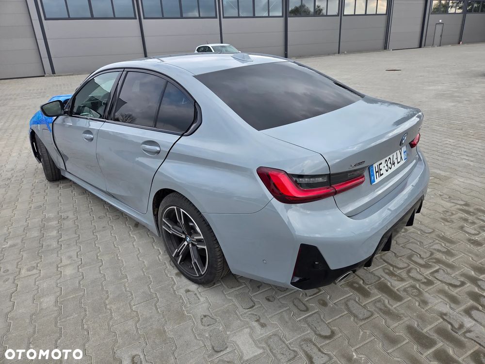 BMW Seria 3 330e xDrive M Sport - 6