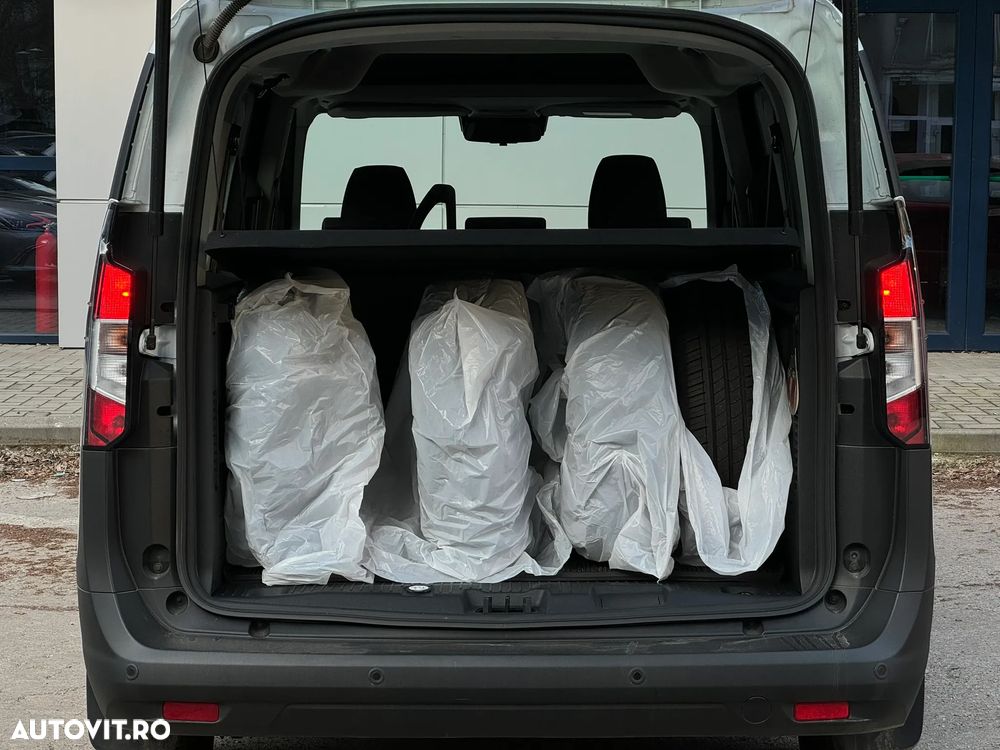 Ford Tourneo Courier 1.0 EcoBoost M6 Trend - 34