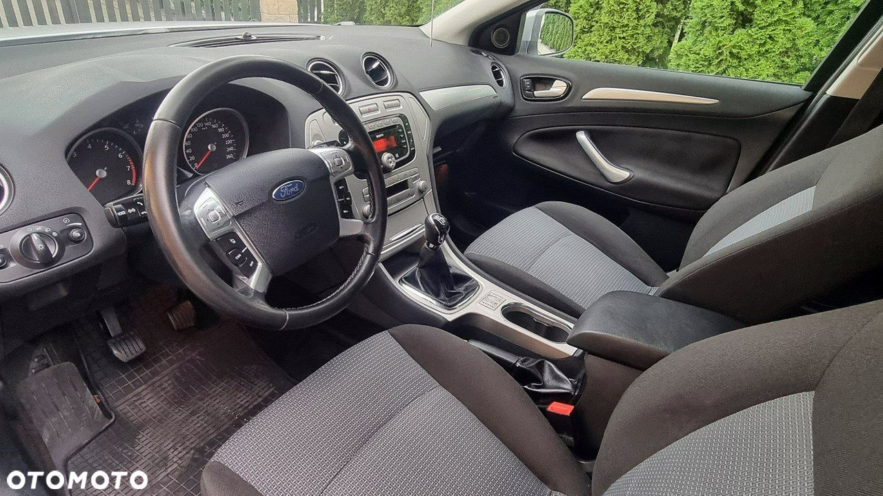 Ford Mondeo - 11