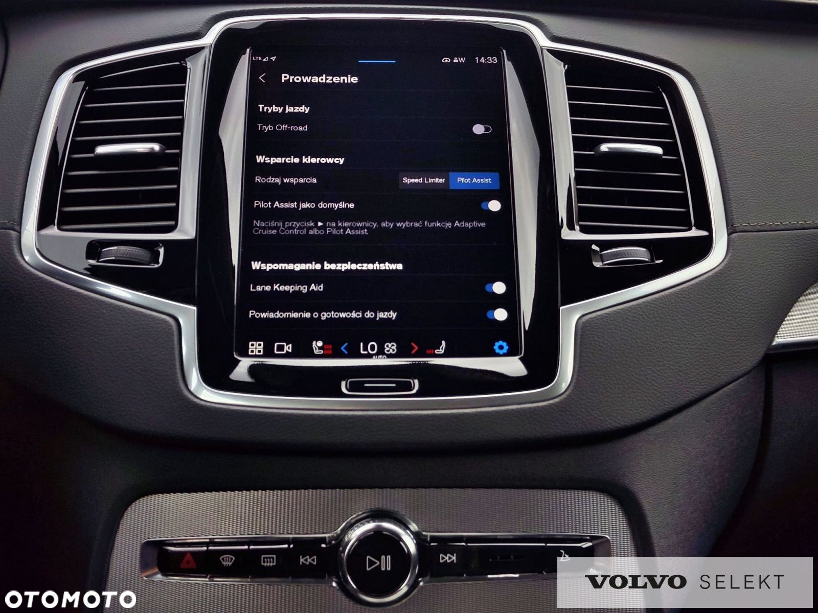 Volvo XC 90 - 23