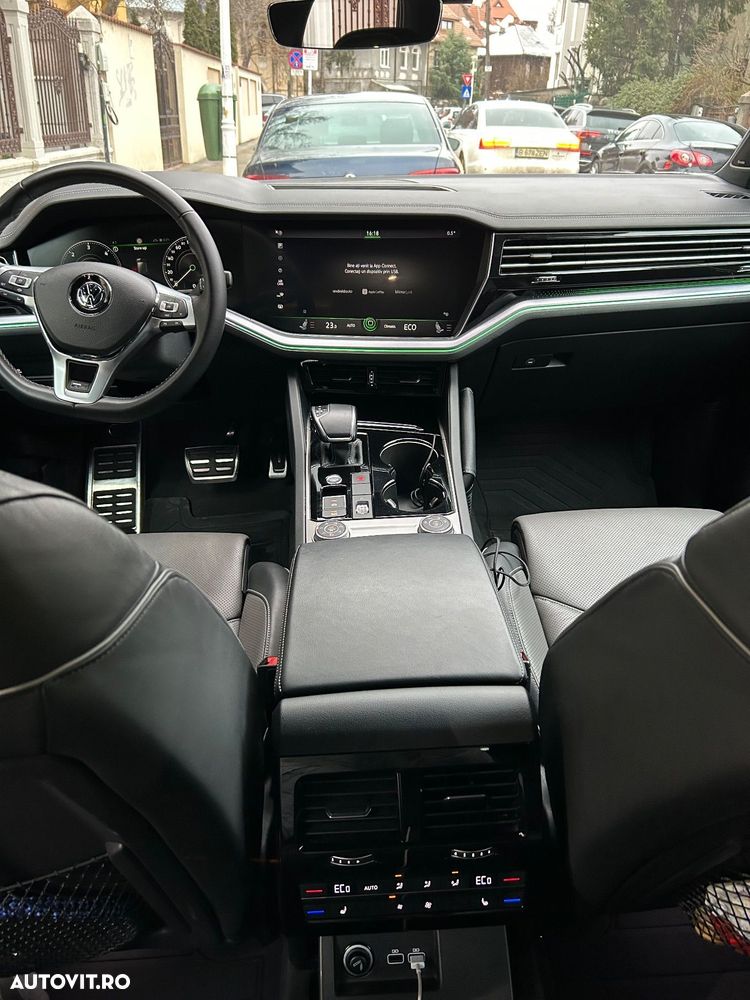 Volkswagen Touareg V6 TDI R-Style - 8