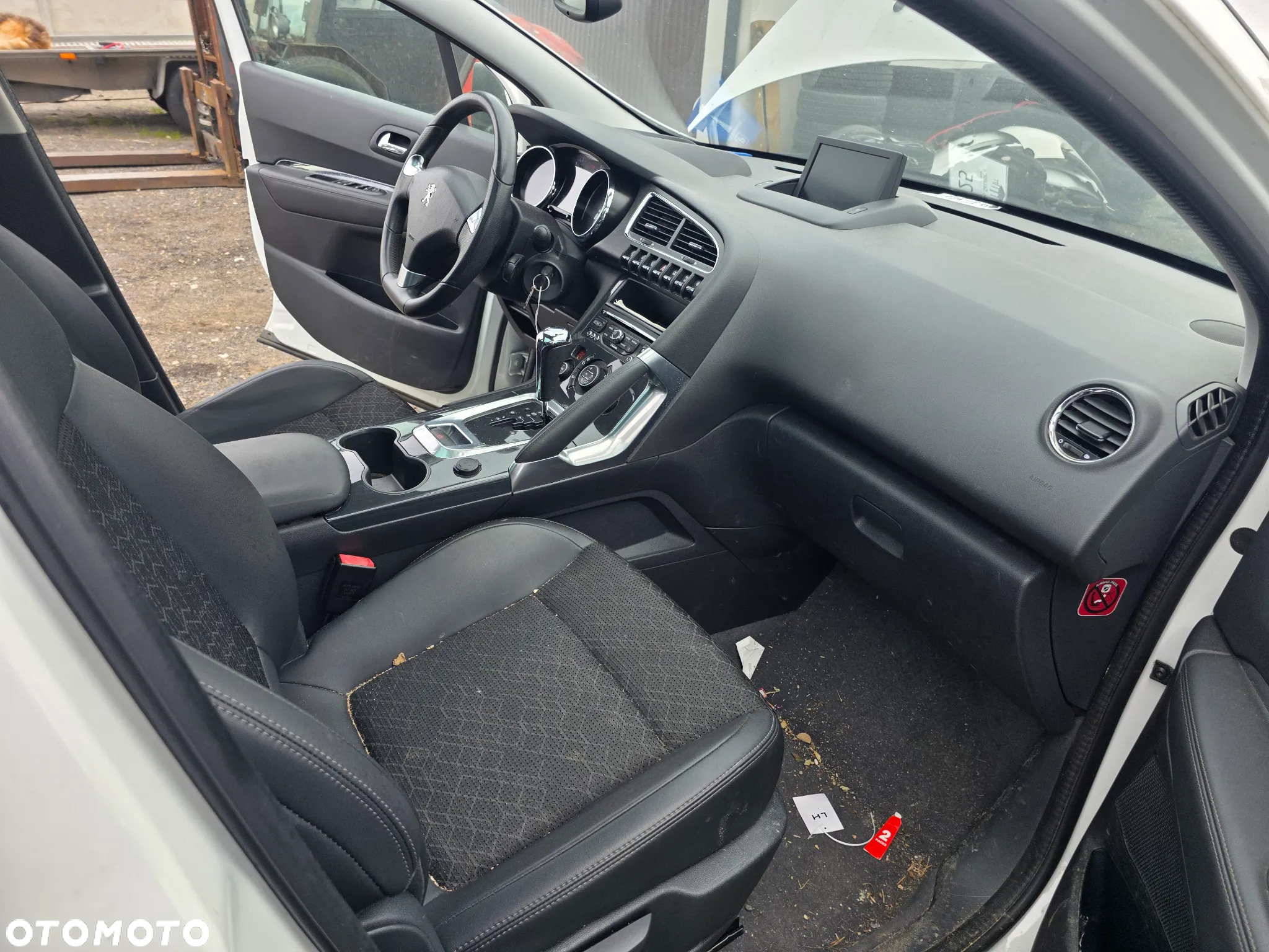 Peugeot 3008 BlueHDi 120 EAT6 Stop & Start Allure - 14