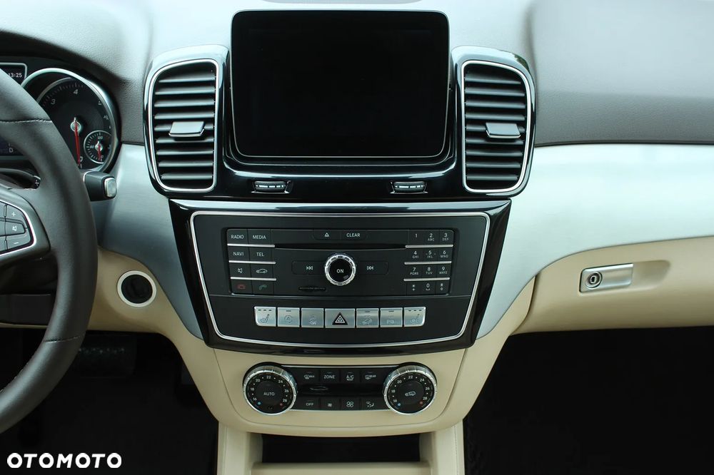 Mercedes-Benz GLE 250 d 4-Matic - 21
