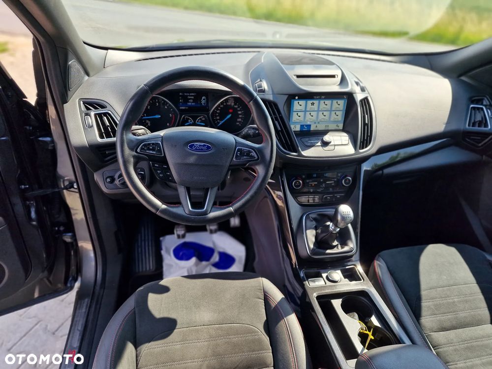 Ford Kuga 1.5 EcoBlue ST-LINE - 23
