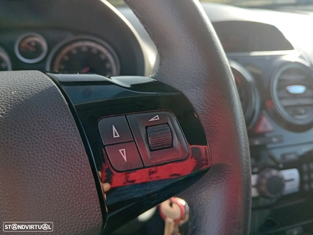 Opel Corsa 1.2 Cosmo 111 - 11