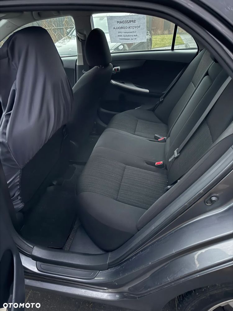 Toyota Corolla 1.6 VVT-i Premium - 12